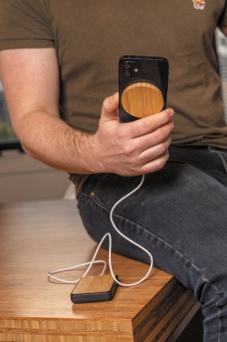 Logotrade Werbeartikel das Foto: 10W Bambus magnetischer Wireless Charger