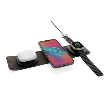 Logotrade Logogeschenke das Foto: Swiss Peak 15W 3-in 1 Wireless-Reise-Charger aus RCS Plastik
