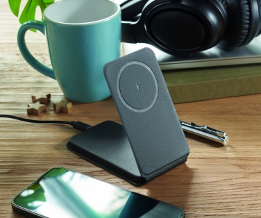 Logo trade promotional merchandise photo of: Foldable magnetic charger 15W