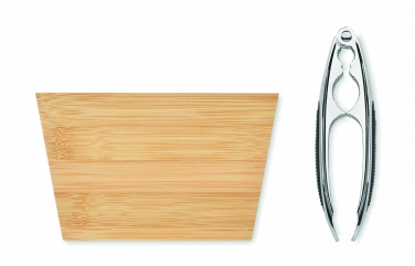 Logotrade corporate gift picture of: Nut cracker set