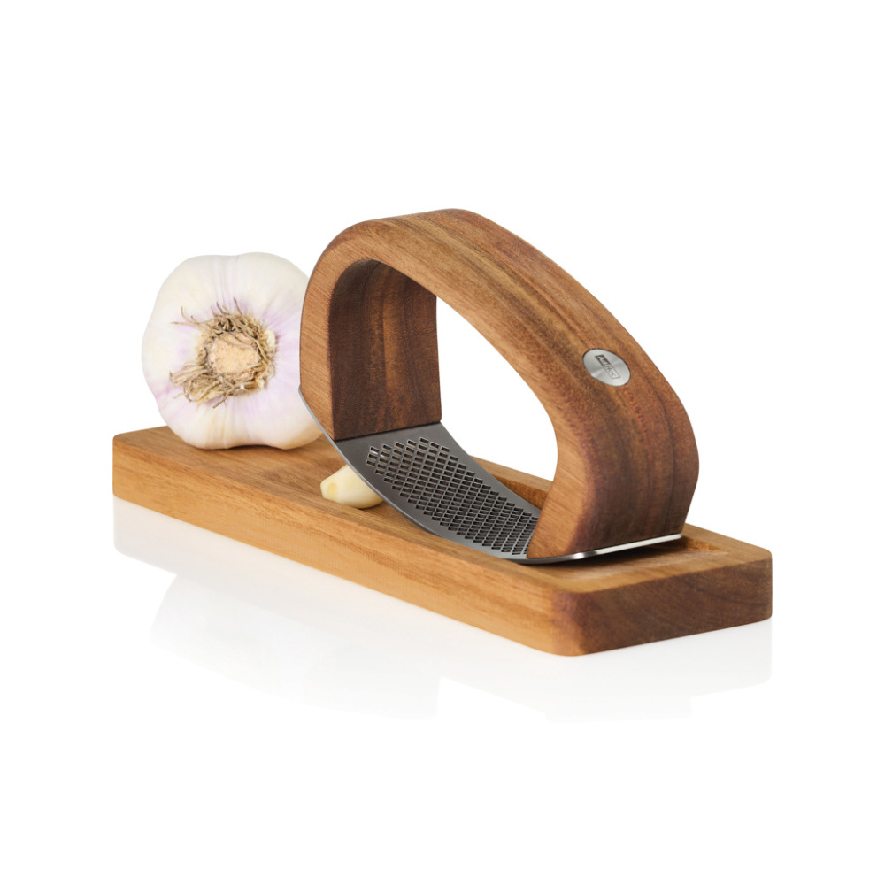 Logo trade promotional gifts image of: AdHoc RoccaAlio Garlic press with chopping board