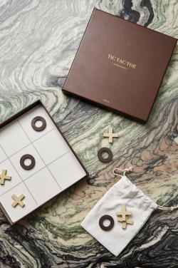 Logotrade meene foto: VINGA Criss-cross kohvilauamäng