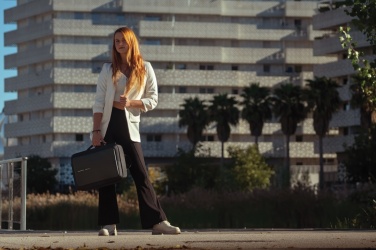 Logo trade firmakingituse pilt: Bobby Bizz 2.0 varguskindel seljakott