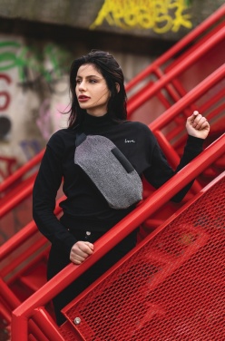 Logo trade reklaamtoote pilt: Õlakott Urban Bumbag