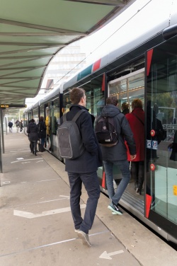 Logotrade firmakingid pilt: Swiss Peak AWARE™ vargusvastane 15,6-tolline sülearvuti seljakott