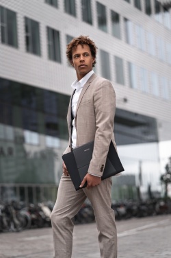 Logotrade ärikingituse foto: Mobiilne kontor