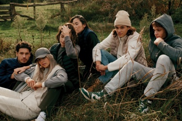 Logo trade reklaamkingi pilt: Iqoniq Meru naiste taaskasutatud polüestrist vest