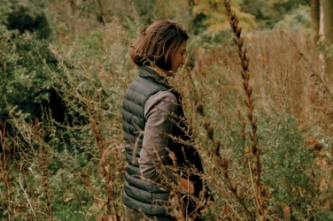 Logotrade reklaamkingitused pilt: Iqoniq Meru naiste taaskasutatud polüestrist vest