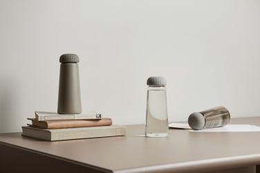 Logotrade meene foto: VINGA Erie RCS taaskasutatud lemmiklooma pudel 575 ML