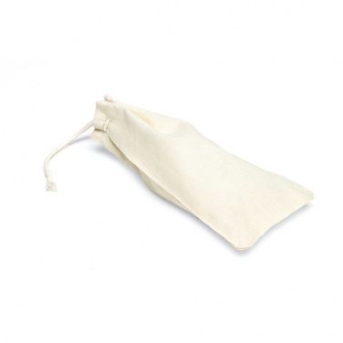 Logotrade meene foto: Puidust pusle puuvillases kotis