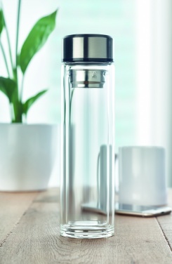 Logotrade ärikingituse foto: Puutetundliku termomeetriga pudel