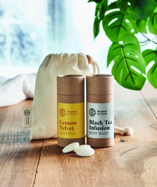 Logotrade firmakingitused pilt: Vegan Gift komplekt liikvel olles