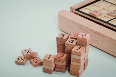 Logotrade firmakingitused pilt: Puidust sudoku lauamäng