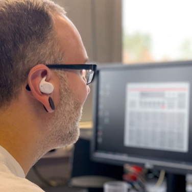 Logotrade reklaamkingituse foto: Kõrvasisesed kõrvaklapid WARSAW