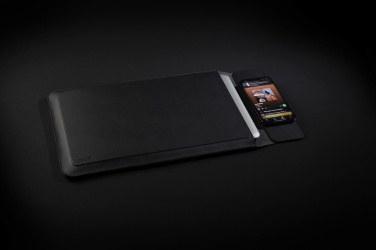 Logotrade ärikingituse foto: Swiss Peak 15W magnetilise laadimisega sülearvutiümbris 14-15,6"