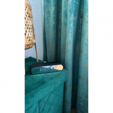 Logotrade firmakingitused pilt: Äratuskell ja juhtmevaba laadija ADELAIDE