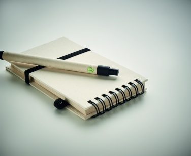 Logotrade liikelahjat kuva: A6 muistikirja kynällä