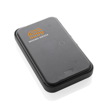 Logo trade mainostuote kuva: Swiss Peak RCS -matkalaukku, jossa on 3 in 1 -laturi