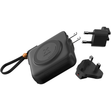 Logotrade mainostuote tuotekuva: Xtorm TravelPro 3-in-1-matkalaturi 30 W ja 10 000 mAh