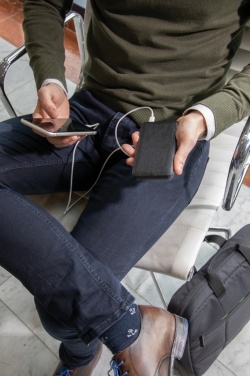 Logotrade korporatīvās dāvanas foto: Tusca 10 000 mAh PU powerbank