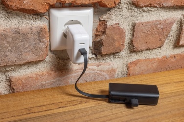Logotrade dāvanas foto: Powerlink RCS rplastic 3000 mAh powerbank iOS savienotājs