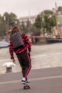 Logotrade korporatīvās dāvanas foto: Urban Lite pretaizdzīšanas mugursoma
