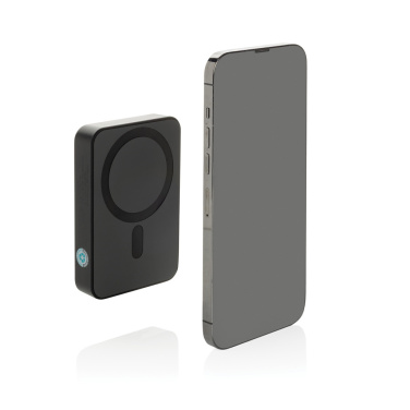 Logotrade Ideja dāvanas foto: Amporia RCS pārstrādātas plastmasas 10.000mAh magnētiskā pārnēsājamā baterija