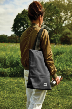 Logotrade Ideja dāvanas foto: Black+Blum 16L izolēta iepirkumu soma/dzesētāja soma