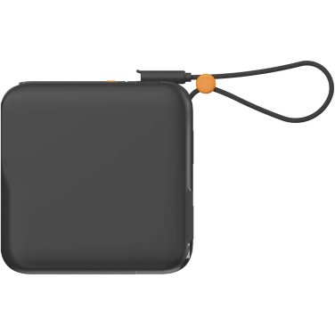 Logotrade dāvanas foto: Xtorm TravelPro 30W 10.000 mAh 3-in-1 ceļojumu lādētājs