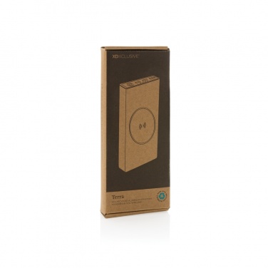 Лого трейд бизнес-подарки фото: Terra RCS переработанный алюминиевый 18 Вт 10000 внешний аккумулятор 10 Вт