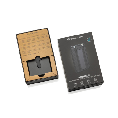 Logotrade profilprodukter bild: Urban Vitamin Redwood 5in1 5000mah 20WPD magnetisk powerbank