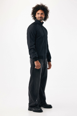 Logotrade reklamprodukter bild: IQONQ Odin jacka i återvunnen polyester - urban stil